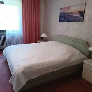 Privatunterkunft Zimmer Mit Sonnenaufgang, Minibar, Ventilator Und Ruhiger Innenhof Obergeschoss Bei Koberstein, Tutzing